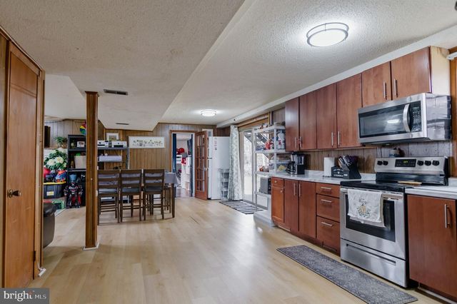 11202 BRANDYWINE RD, Clinton, MD 20735