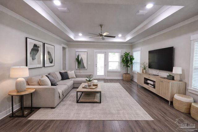 437 Pemberton Ln, Cantonment, FL 32533