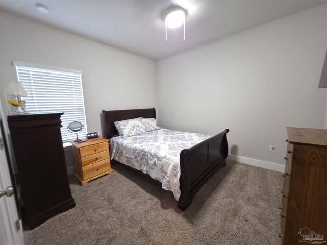 437 Pemberton Ln, Cantonment, FL 32533