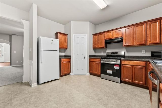 2102 Executive Drive, Duluth, GA 30096