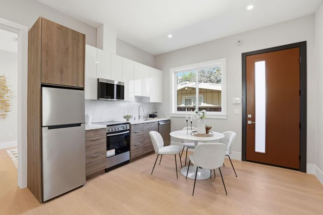 10536 S Tantau Avenue, Cupertino, CA 95014