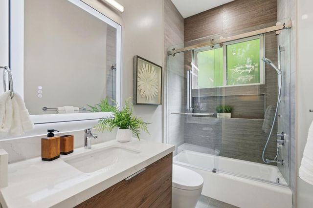 10536 S Tantau Avenue, Cupertino, CA 95014