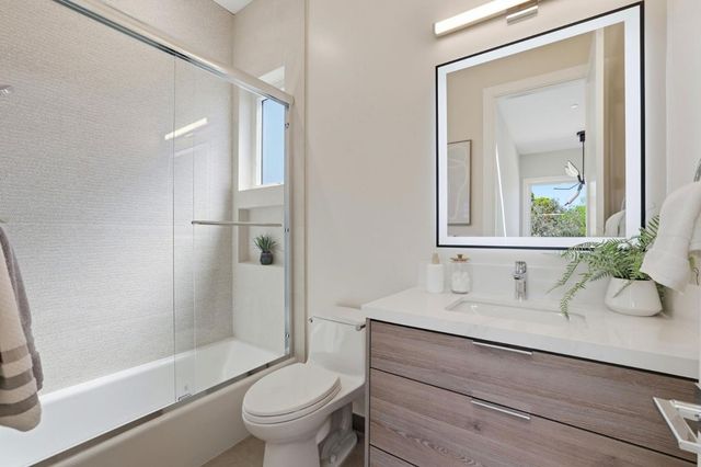 10536 S Tantau Avenue, Cupertino, CA 95014