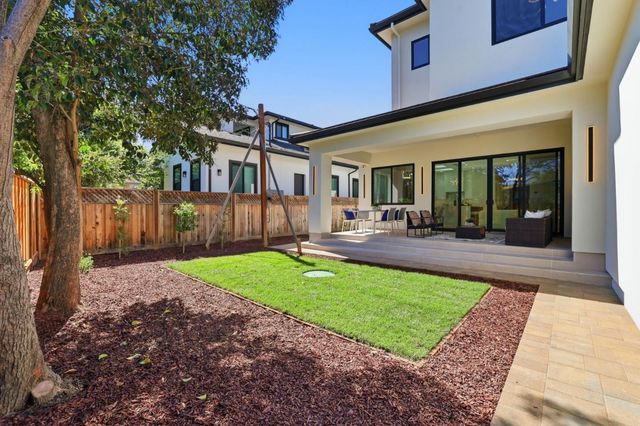 10536 S Tantau Avenue, Cupertino, CA 95014