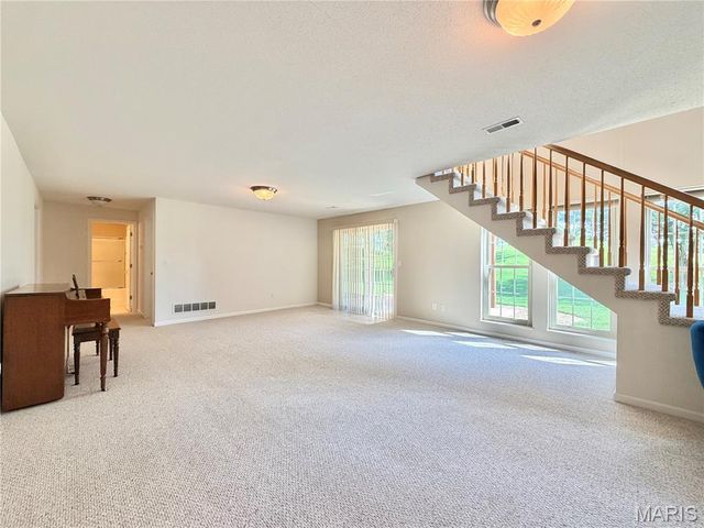 7525 Stonebridge Golf Drive, Maryville, IL 62062