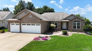 7525 Stonebridge Golf Drive, Maryville, IL 62062