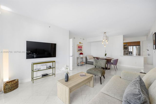 325 S Biscayne Boulevard 1019, Miami, FL 33131