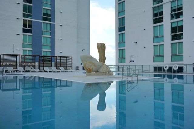325 S Biscayne Boulevard 1019, Miami, FL 33131