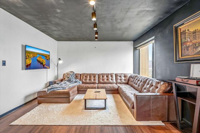 19 S 1st Street B703, Minneapolis, MN 55401