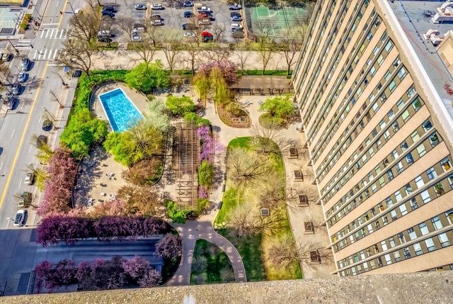 19 S 1st Street B703, Minneapolis, MN 55401