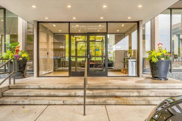 19 S 1st Street B703, Minneapolis, MN 55401