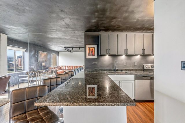 19 S 1st Street B703, Minneapolis, MN 55401