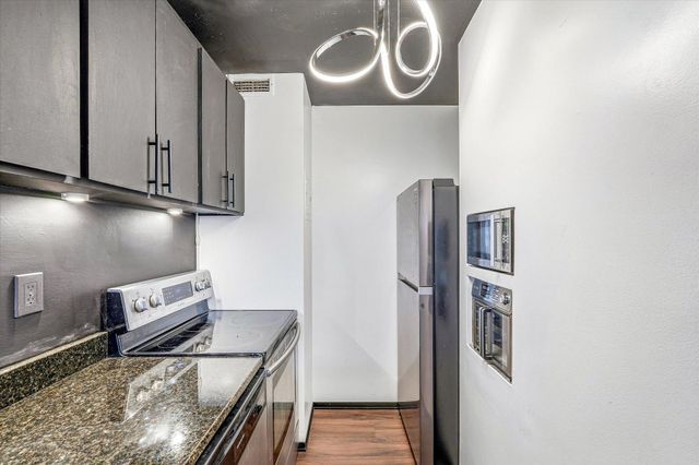 19 S 1st Street B703, Minneapolis, MN 55401
