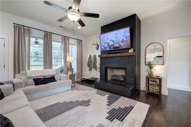 25 Stratford Way, Kingston, GA 30145