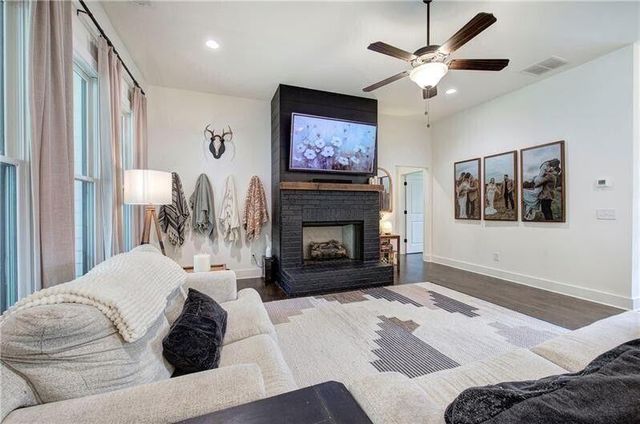 25 Stratford Way, Kingston, GA 30145