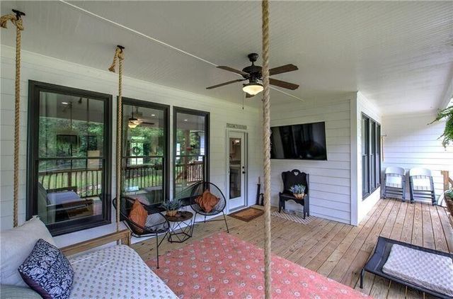 25 Stratford Way, Kingston, GA 30145