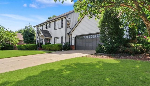 2669 E Meandering Way, Fayetteville, AR 72701