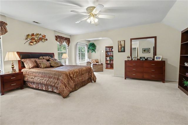 2669 E Meandering Way, Fayetteville, AR 72701