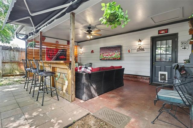 2669 E Meandering Way, Fayetteville, AR 72701
