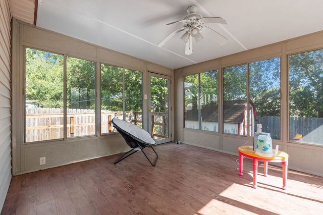 10013 N Suttonwood Drive, Fort Worth, TX 76108