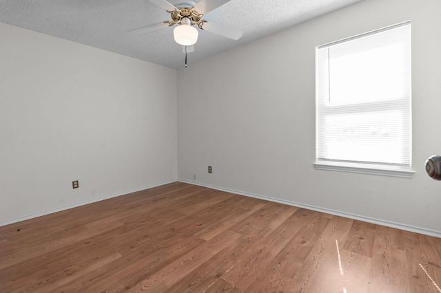 10013 N Suttonwood Drive, Fort Worth, TX 76108