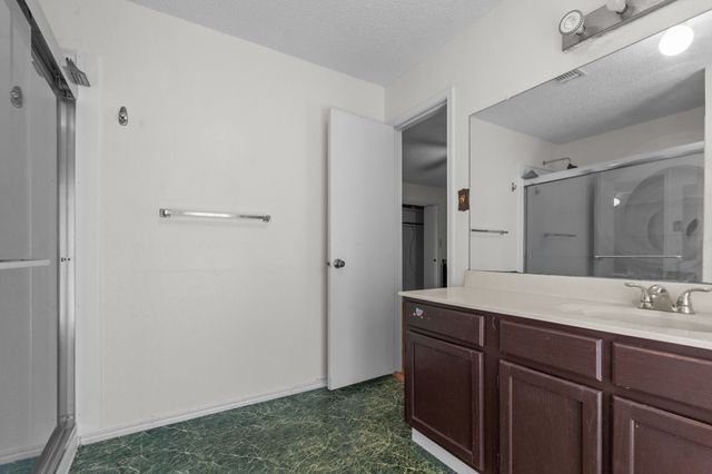 10013 N Suttonwood Drive, Fort Worth, TX 76108