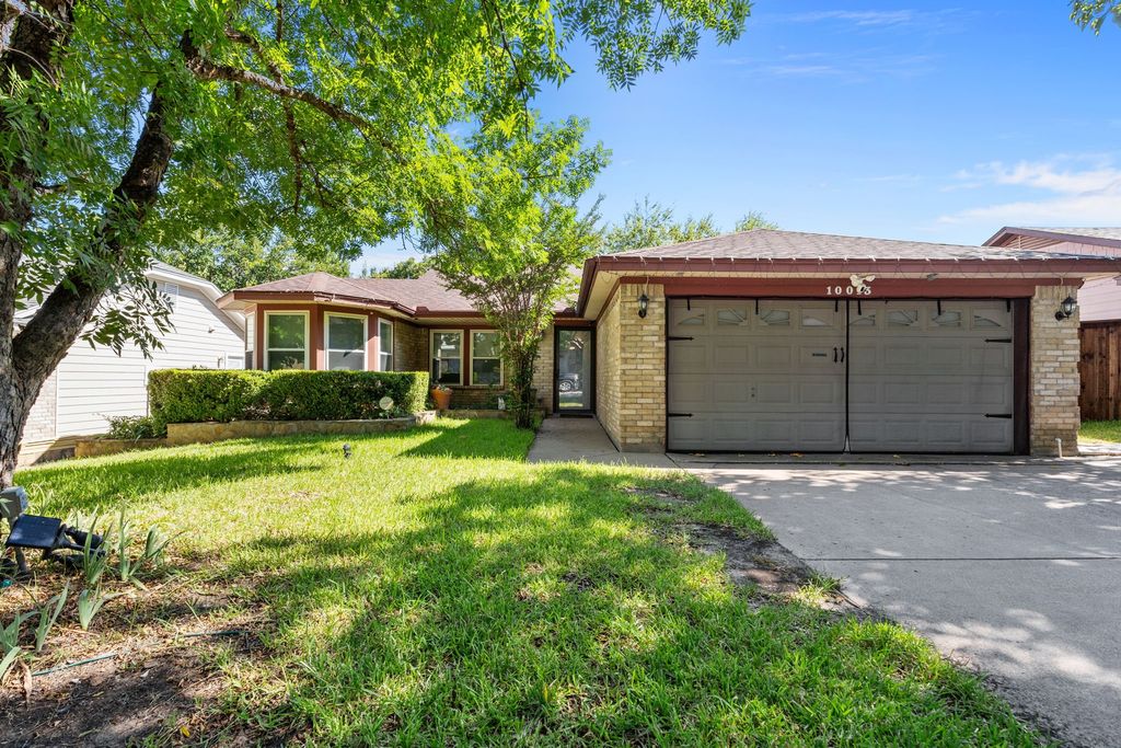 10013 N Suttonwood Drive, Fort Worth, TX 76108