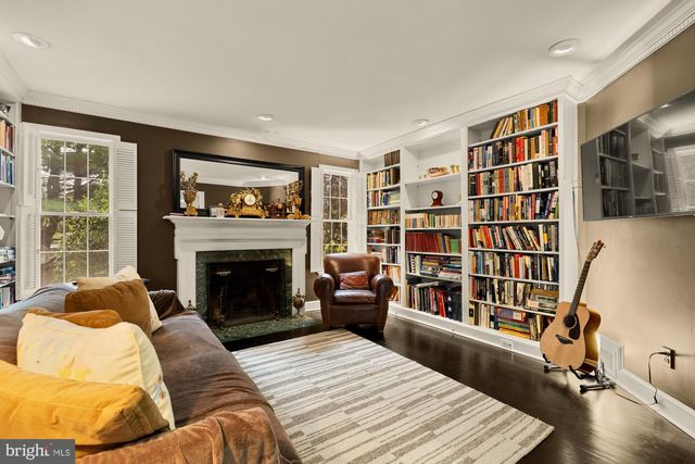 7064 31ST ST NW, Washington, DC 20015