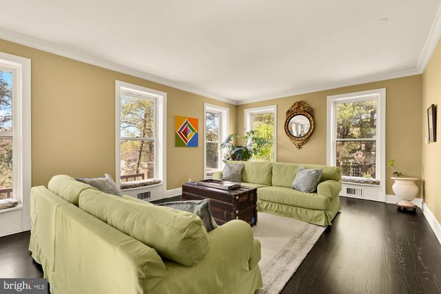 7064 31ST ST NW, Washington, DC 20015