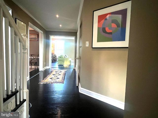 7064 31ST ST NW, Washington, DC 20015