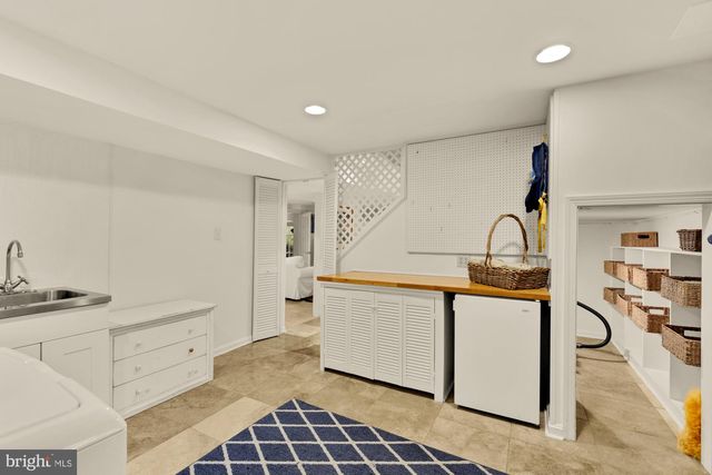 7064 31ST ST NW, Washington, DC 20015