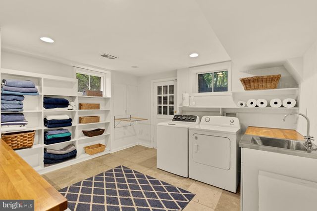7064 31ST ST NW, Washington, DC 20015