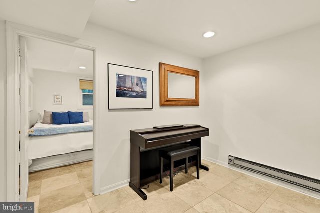 7064 31ST ST NW, Washington, DC 20015
