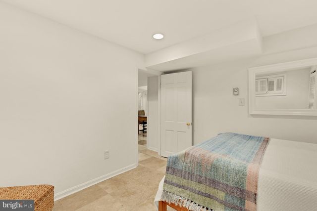 7064 31ST ST NW, Washington, DC 20015