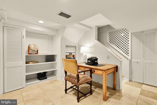 7064 31ST ST NW, Washington, DC 20015