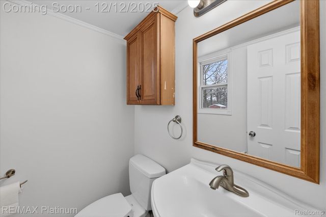 6550 Berrywood Drive, Green Oak Township, MI 48116