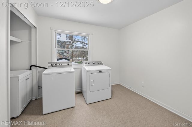 6550 Berrywood Drive, Green Oak Township, MI 48116