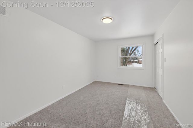 6550 Berrywood Drive, Green Oak Township, MI 48116