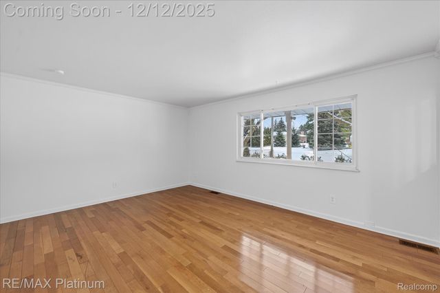 6550 Berrywood Drive, Green Oak Township, MI 48116