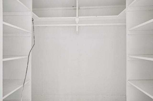 302 S Wood Street, Cleburne, TX 76033