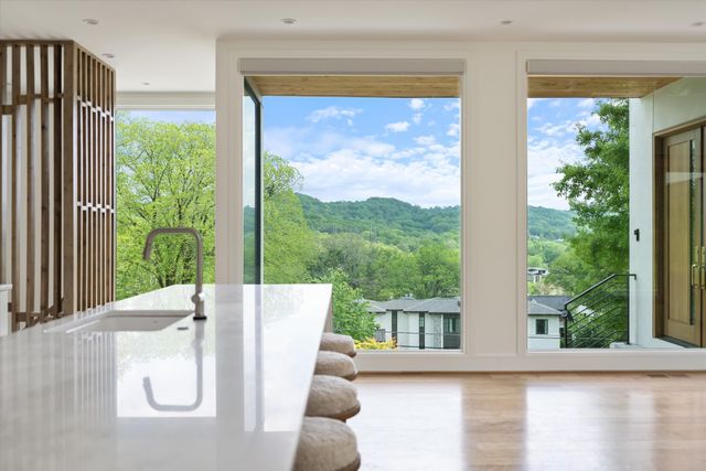 4505 Wayland Dr, Nashville, TN 37215