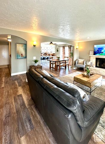 4552 S 1675 W, Roy, UT 84067