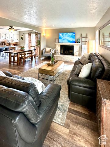 4552 S 1675 W, Roy, UT 84067