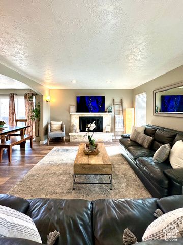 4552 S 1675 W, Roy, UT 84067