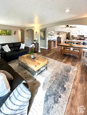 4552 S 1675 W, Roy, UT 84067