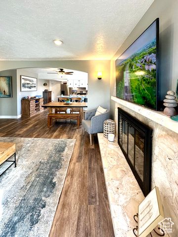 4552 S 1675 W, Roy, UT 84067