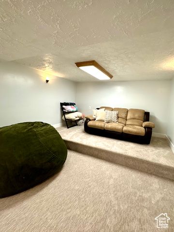 4552 S 1675 W, Roy, UT 84067