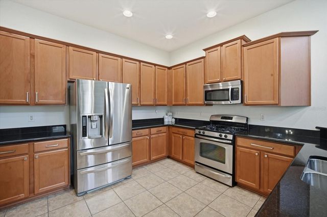 11310 WINTHROP LAKE DRIVE, Riverview, FL 33578