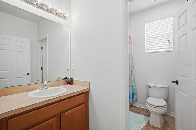 11310 WINTHROP LAKE DRIVE, Riverview, FL 33578