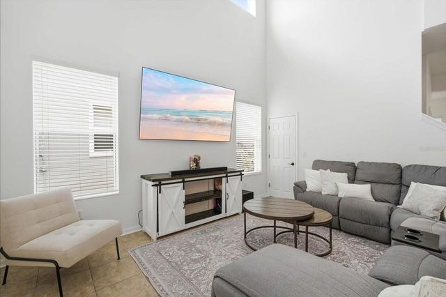 11310 WINTHROP LAKE DRIVE, Riverview, FL 33578